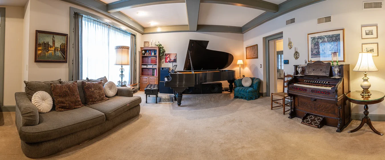 10-Piano Room North-Pano